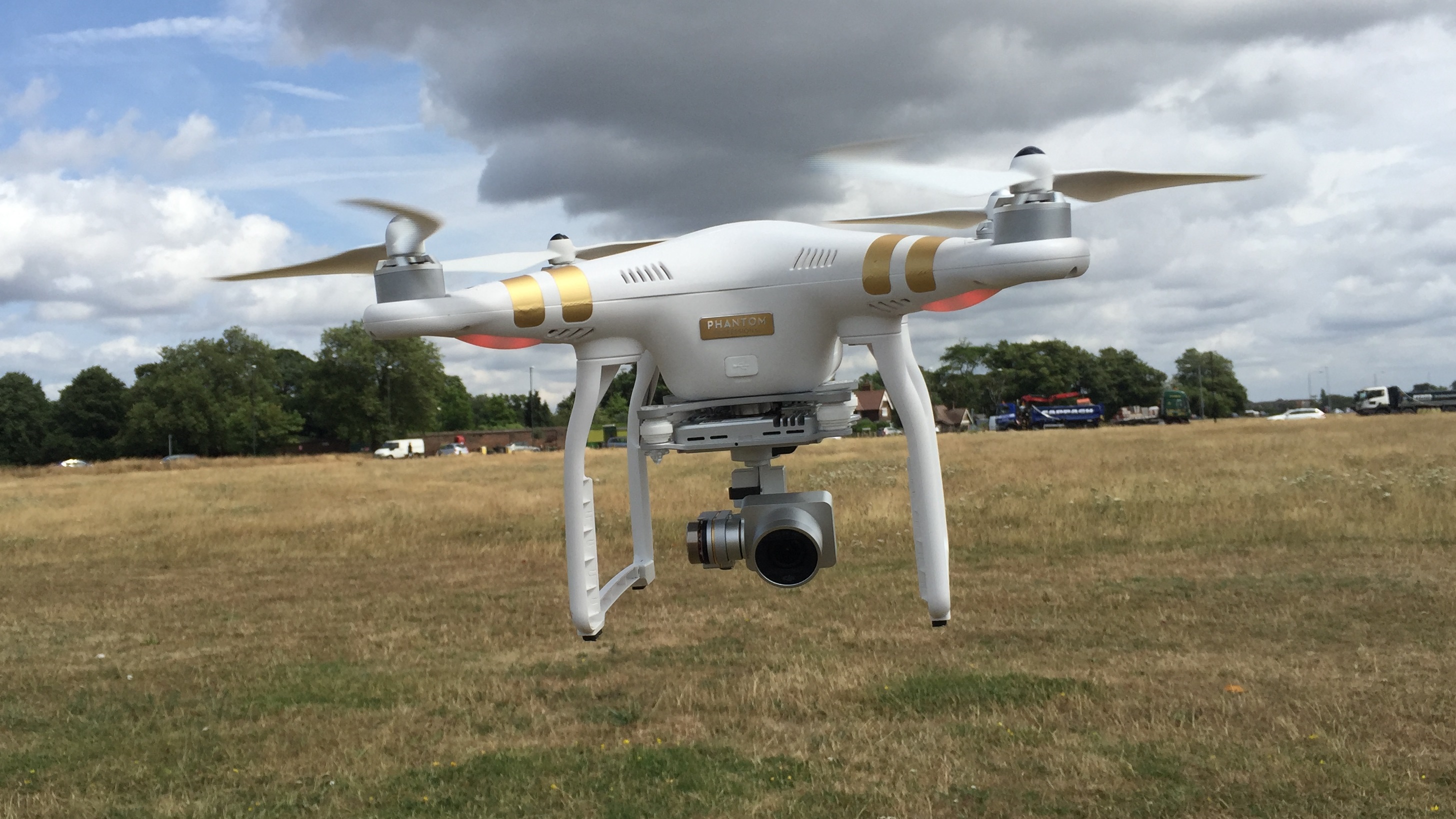 DJI Phantom Pro 3 - Drones